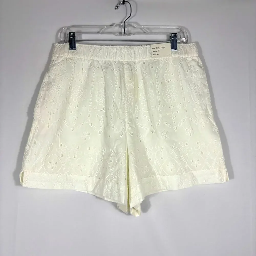 NWT Abercrombie & Fitch White Eyelet High Waist Women Shorts Size Large MM0756